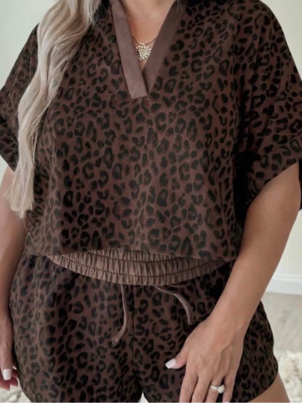 Leopard 2 piece matching short set size XL